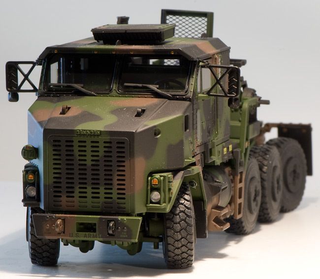 Het M1070 Military Truck 40 Wheel Lowboy Sword TWH NZG Conrad