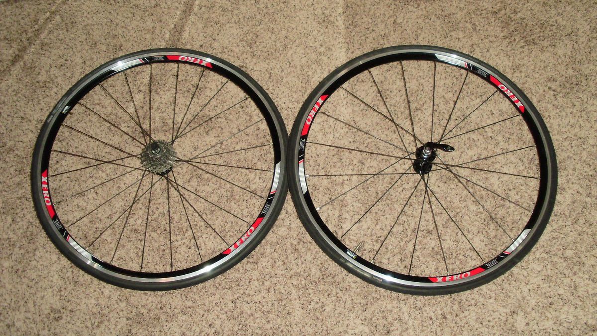  LITE Wheelset 700C Roadbike wheels with skewers Clinchers 50 miles