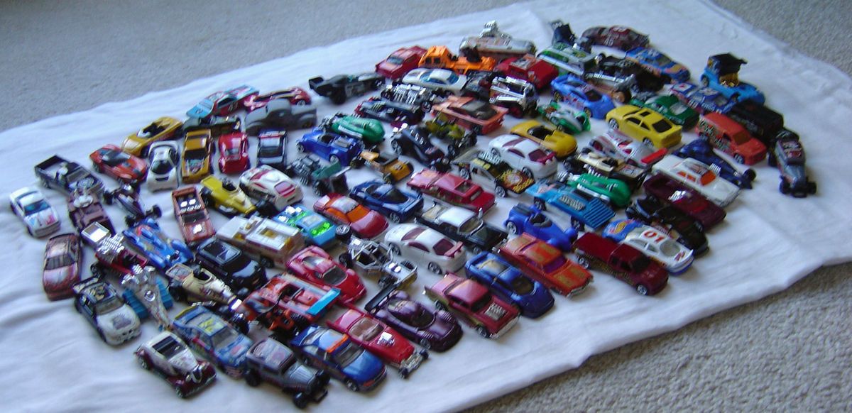 Large Lot of 93 Hot Wheels Die Cast Cars Trucks NASCAR Asst Vehicles