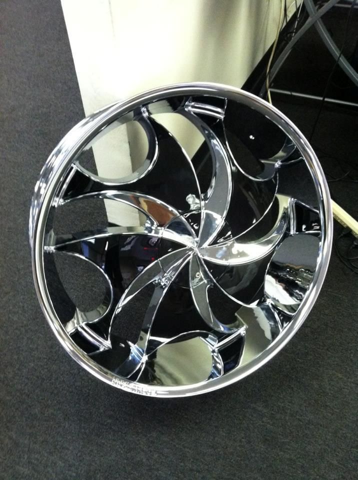 24 INCH RIMS AND TIRES WHEELS STARR 561 CHROME RAM 1500 MAGNUM 300C