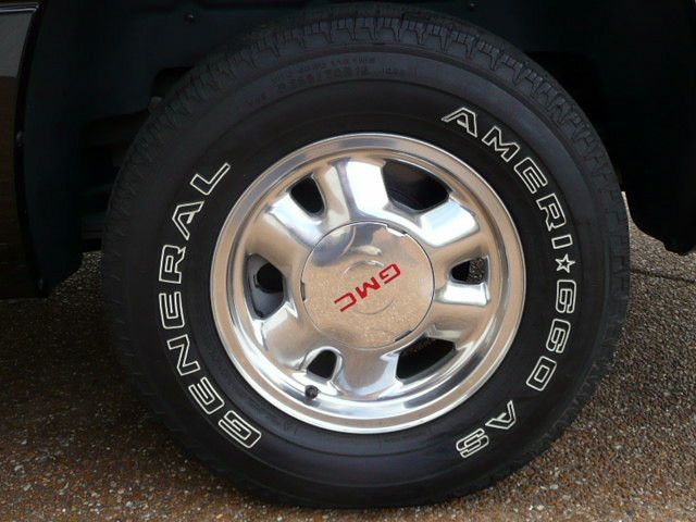 Set of 4 GMC Sierra Yukon OEM Rims Wheels and Tires Including Ctr Caps